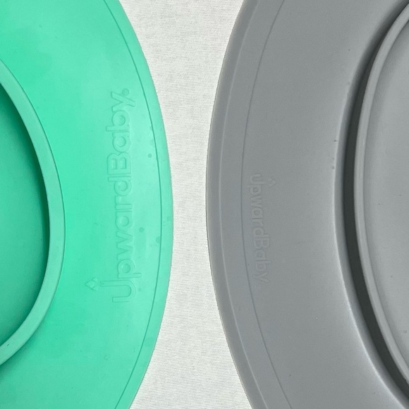 UpwardBaby Suction Bowl and Plate Placemat set - Picture 5 of 6